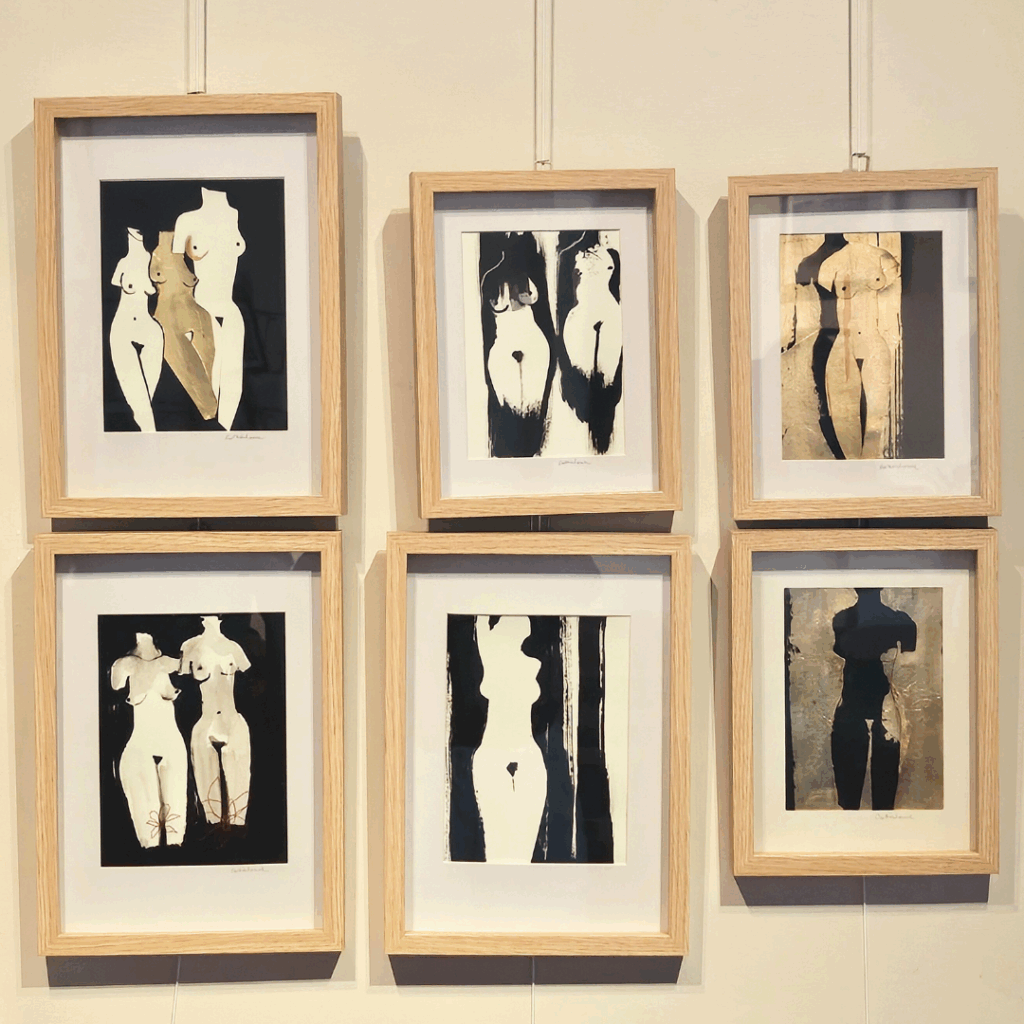 Trio, 2 vénus avec des fleurs, Black & White (série), Golden Venus, Gold & Black, Cassandra Wainhouse